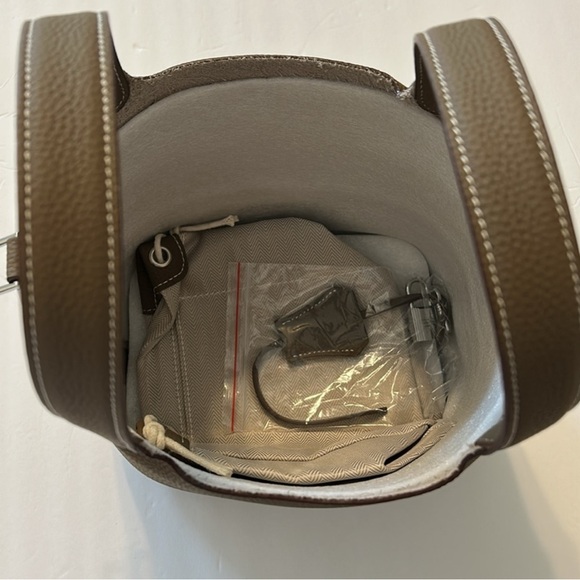 Cowhide Leather Mine Bucket Bag - Picture 7 of 11